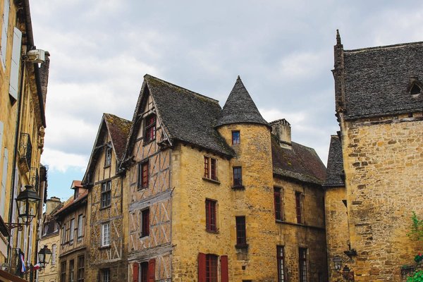 Quelle est la meilleure brasserie à Sarlat pour déguster le foie gras ?
