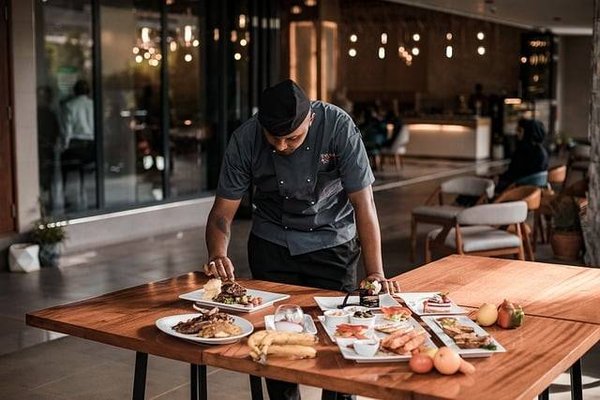 Comment devenir un emploi chef de cuisine renommé : Guide complet pour les aspirants culinaires